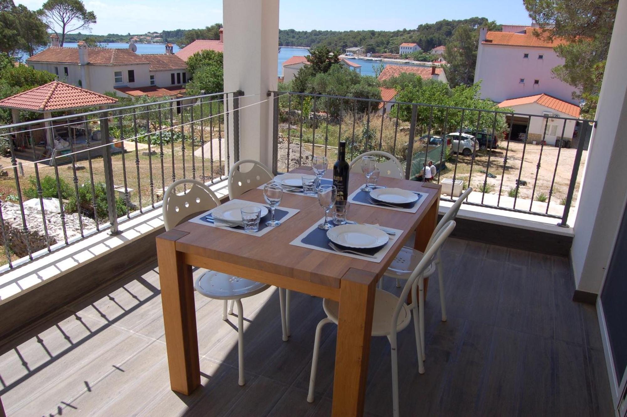 Gorgonia Suites in Verunić Esterno foto
