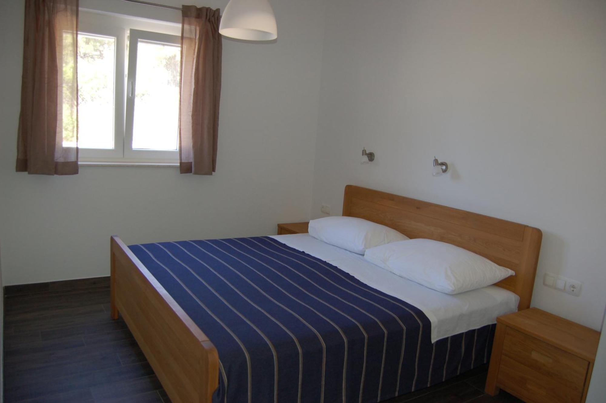 Gorgonia Suites in Verunić Esterno foto